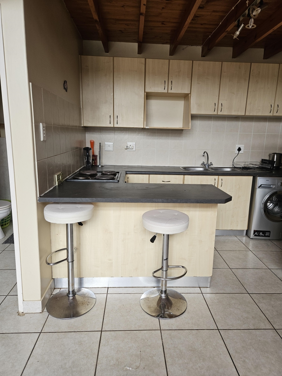 To Let 1 Bedroom Property for Rent in Bluewater Bay Eastern Cape